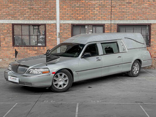 Lincoln Town Car Superior Coach Hearse 242hp 2008, 04-ZL-XB