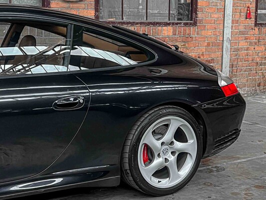 Porsche 911 Carrera 4S 996 320PS 2003