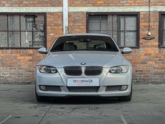 BMW 335i Coupe E92 306hp 2006 3-series, 67-GLX-6 Youngtimer