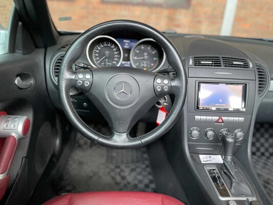 Mercedes-Benz SLK350 AMG 3.5 V6 272hp 2006 AIRSCARF Youngtimer