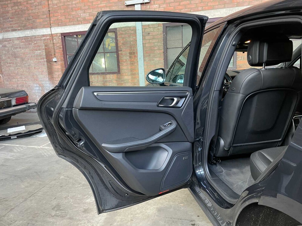 Porsche Macan 2.0 245PS 2018