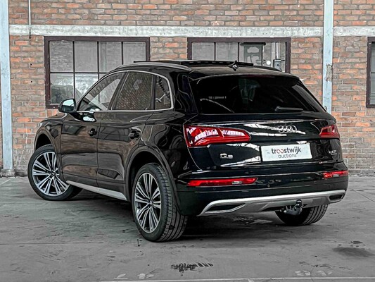 Audi Q5 2.0 TFSI quattro 252PS 2018, X-406-RJ