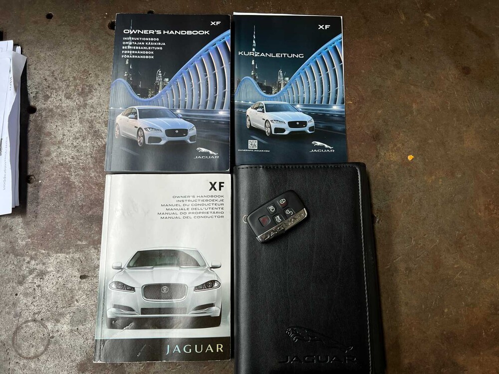 Jaguar XF 2.0d Portfolio 179PS 2016, SX-790-T
