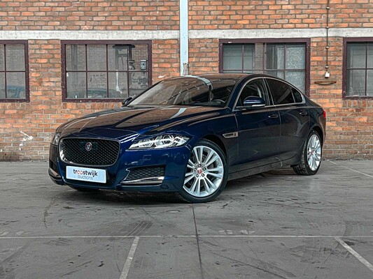 Jaguar XF 2.0d Portfolio 179pk 2016, SX-790-T