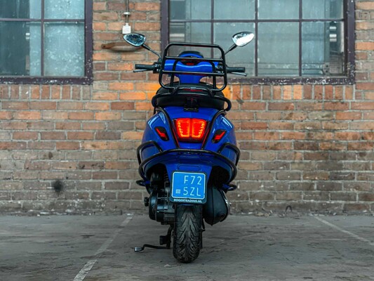 Vespa Sprint 4T 2015, F-725-ZL