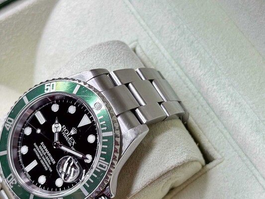 Rolex Submariner 16610T 2006 Wristwatch