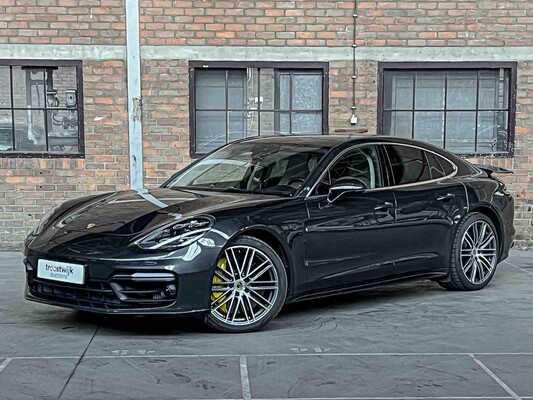 Porsche Panamera Turbo S E-Hybrid 4.0 V8 680PS -AKRAPOVIC- 2017 (Original-NL)