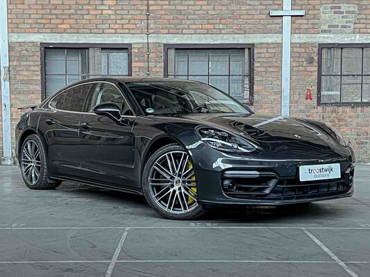 Porsche Panamera Turbo S E-Hybrid 4.0 V8 680PS -AKRAPOVIC- 2017 (Original-NL)