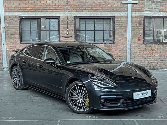 Porsche Panamera Turbo S E-Hybrid 4.0 V8 680PS -AKRAPOVIC- 2017 (Original-NL)