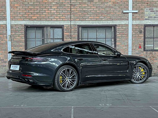 Porsche Panamera Turbo S E-Hybrid 4.0 V8 680PS -AKRAPOVIC- 2017 (Original-NL)