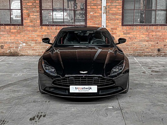 Aston Martin DB11 4.0 V8 510PS 2017, T-223-BS