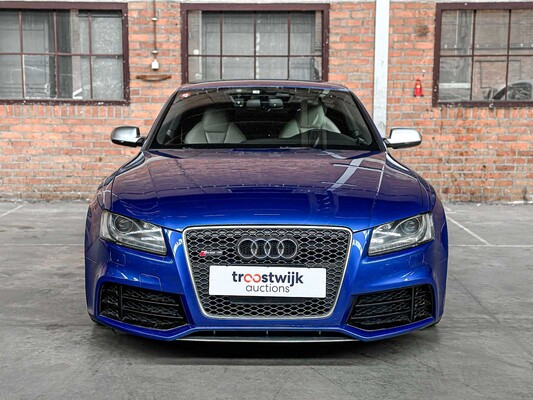 Audi RS5 Coupe 4.2 V8 FSI Quattro 450PS 2011