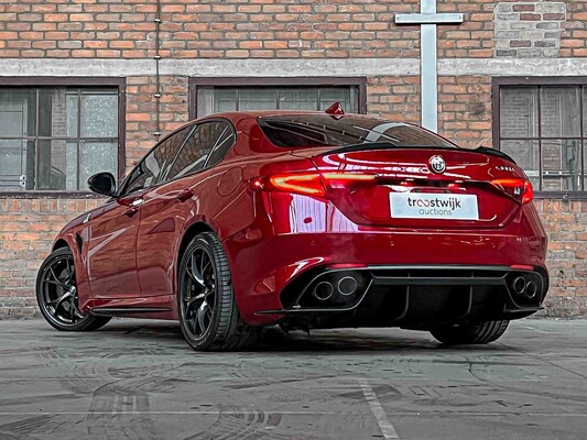 Alfa Romeo Giulia Quadrifoglio 510PS 2017