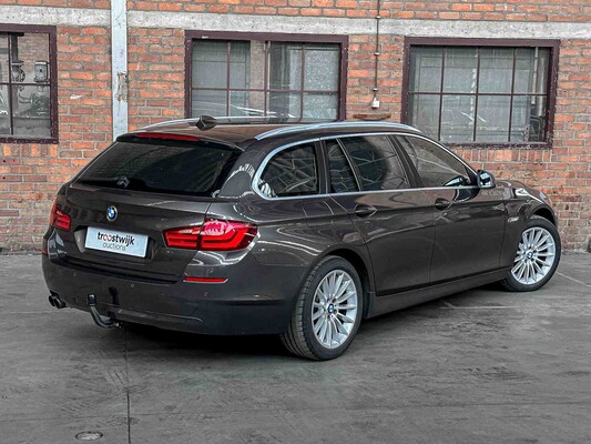 BMW 528i Touring Executive 245hp 2012 F11 5-Series (Original-NL), 08-XGB-5