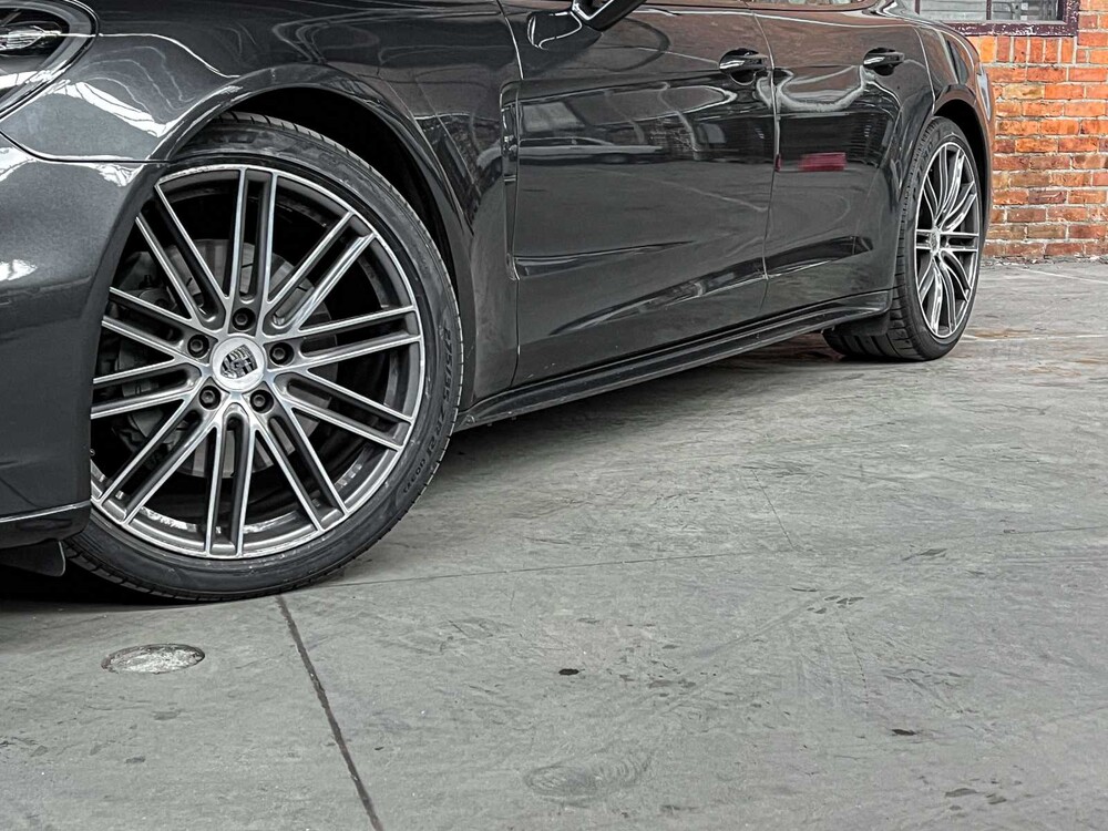 Porsche Panamera 4S 2.9 V6 441PS 2017