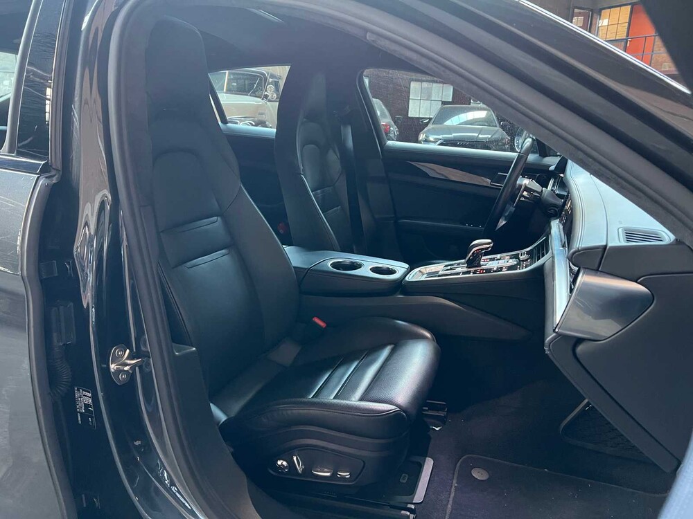 Porsche Panamera 4S 2.9 V6 441PS 2017
