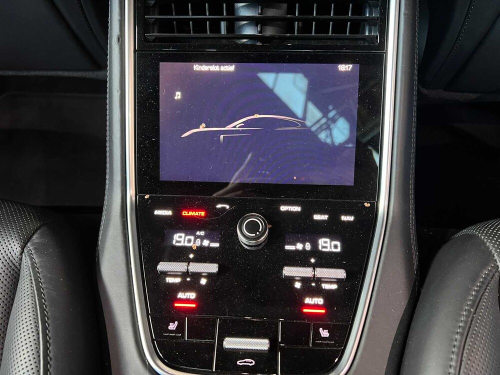 Porsche Panamera 4S 2.9 V6 441PS 2017