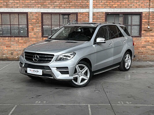 Mercedes-Benz ML350 AMG BlueTEC 3.0 V6 4Matic 258hp 2013, 8-SNT-28