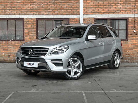 Mercedes-Benz ML350 AMG BlueTEC 3.0 V6 4Matic 258pk 2013, 8-SNT-28