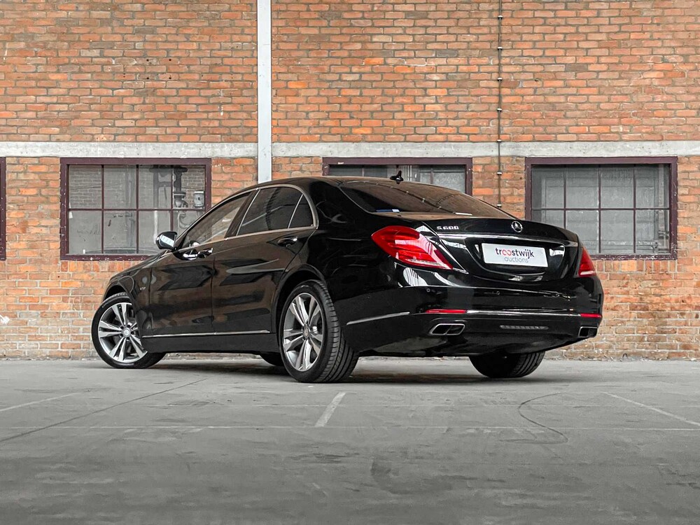 Mercedes-Benz S600 Long 6.0 V12 530PS 2015
