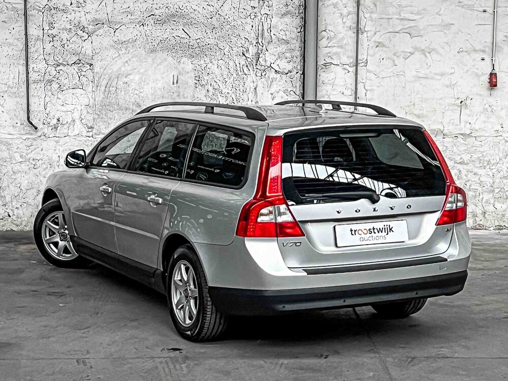 Volvo V70 2.0 Kinetic 145pk 2008, 10-GJK-4