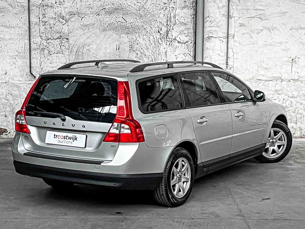 Volvo V70 2.0 Kinetic 145pk 2008, 10-GJK-4