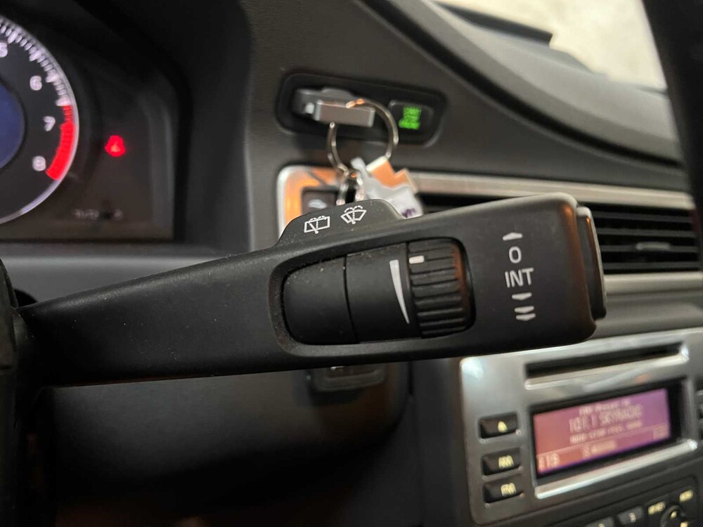 Volvo V70 2.0 Kinetic 145pk 2008, 10-GJK-4