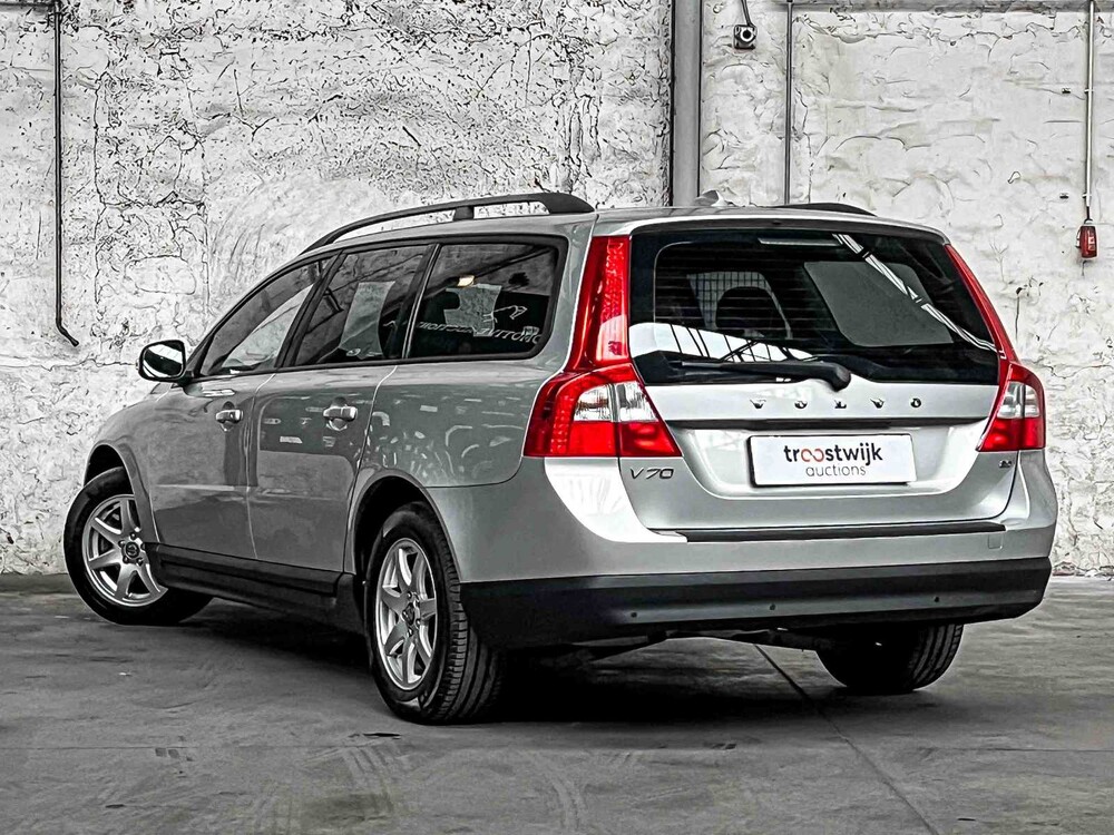 Volvo V70 2.0 Kinetic 145pk 2008, 10-GJK-4