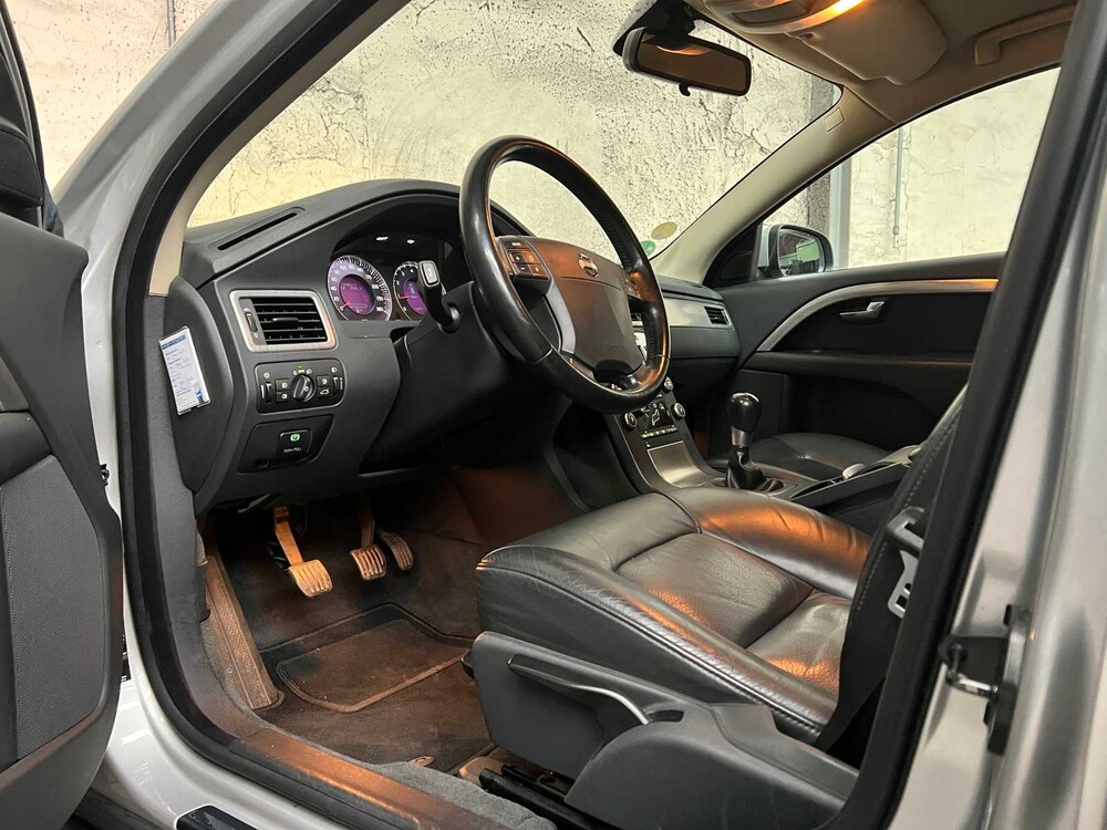 Volvo V70 2.0 Kinetic 145pk 2008, 10-GJK-4