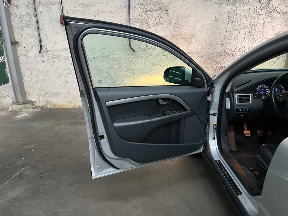 Volvo V70 2.0 Kinetic 145pk 2008, 10-GJK-4