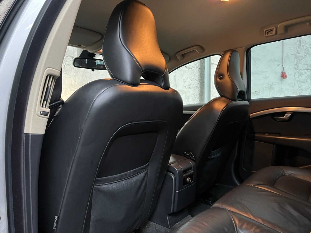 Volvo V70 2.0 Kinetic 145pk 2008, 10-GJK-4