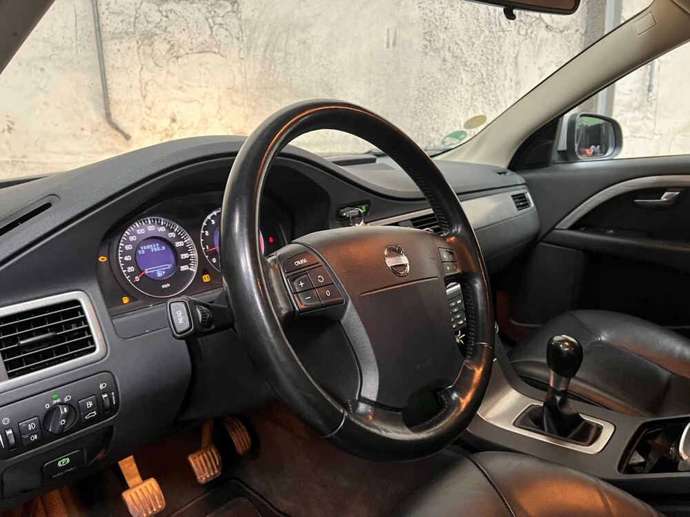 Volvo V70 2.0 Kinetic 145pk 2008, 10-GJK-4