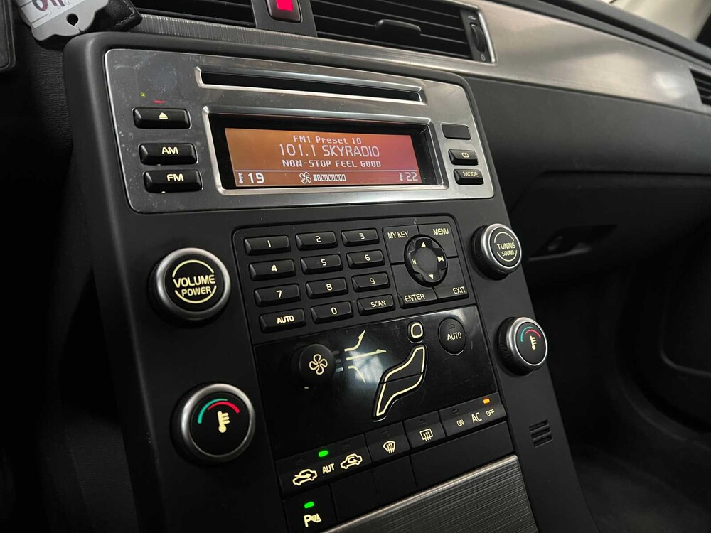 Volvo V70 2.0 Kinetic 145pk 2008, 10-GJK-4