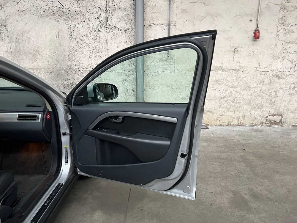 Volvo V70 2.0 Kinetic 145pk 2008, 10-GJK-4