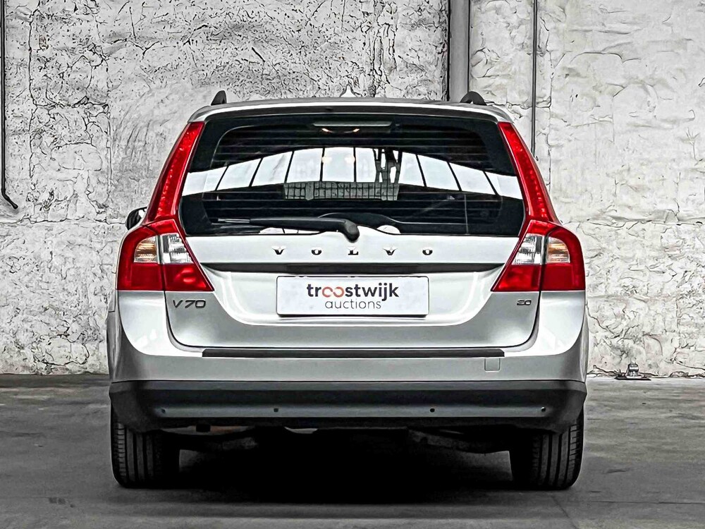 Volvo V70 2.0 Kinetic 145pk 2008, 10-GJK-4