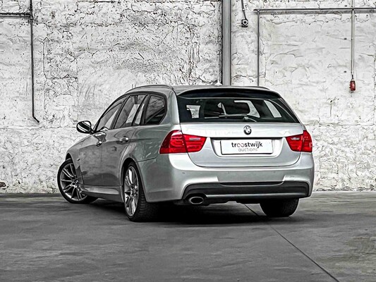 BMW 3 Series Touring 318i Corp.L.Lux Line 136hp 2012, 15-TDL-2