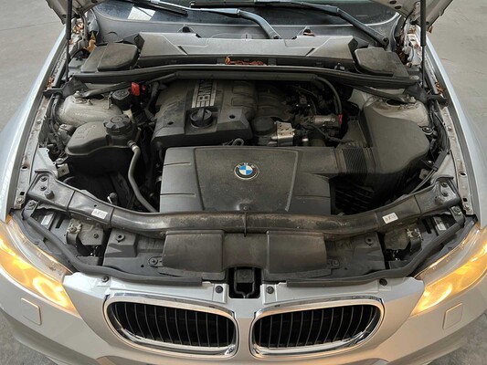 BMW 3 Series Touring 318i Corp.L.Lux Line 136hp 2012, 15-TDL-2