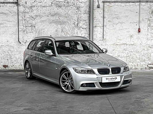 BMW 3 Series Touring 318i Corp.L.Lux Line 136hp 2012, 15-TDL-2