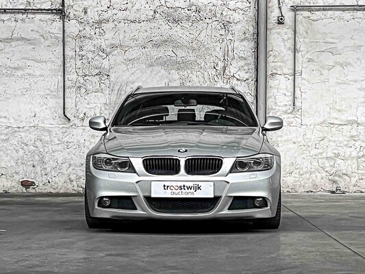 BMW 3 Series Touring 318i Corp.L.Lux Line 136hp 2012, 15-TDL-2