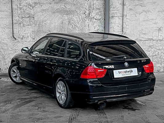 BMW 3-serie 318i Business line 143hp 2010, L-615-RN