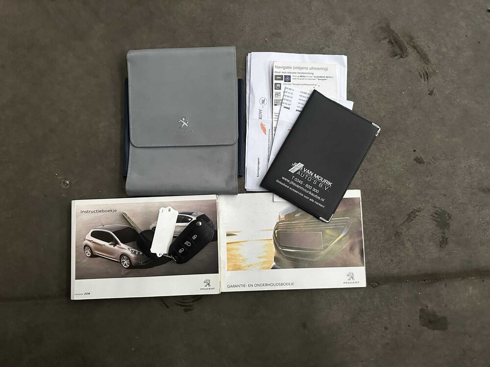 Peugeot 208 1.2 VTi Active 82hp 2012, 86-XTF-9