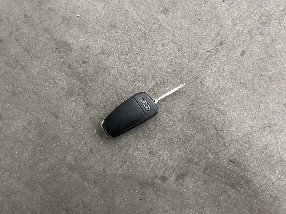 Audi A4 Limousine 2.0 Pro Line 131hp 2006, 27-SX-NN