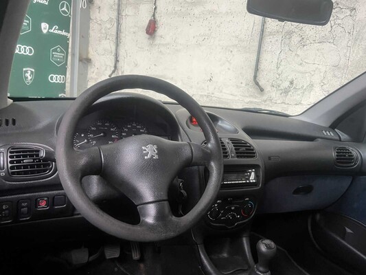 Peugeot 206 1.4 XT 75hp 2001, 07-GJ-XX