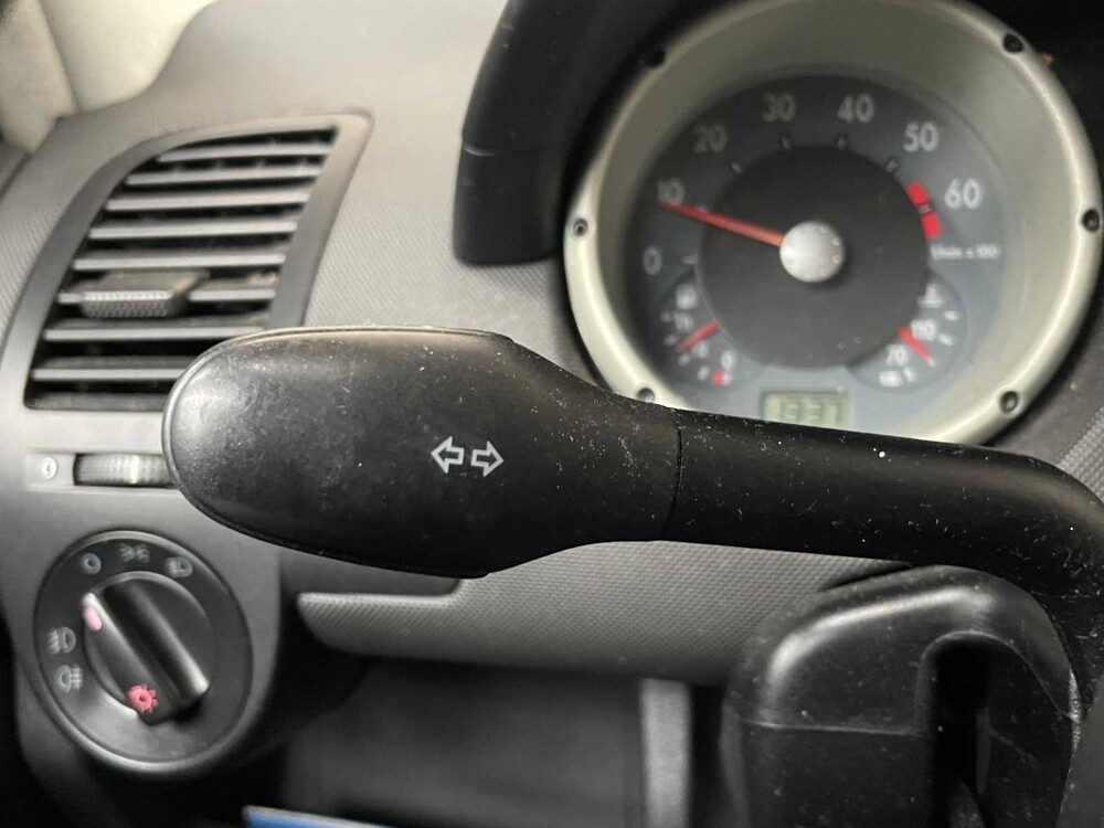 Volkswagen Polo 1.4 Comfortline 60pk 2000, 96-FZ-GL