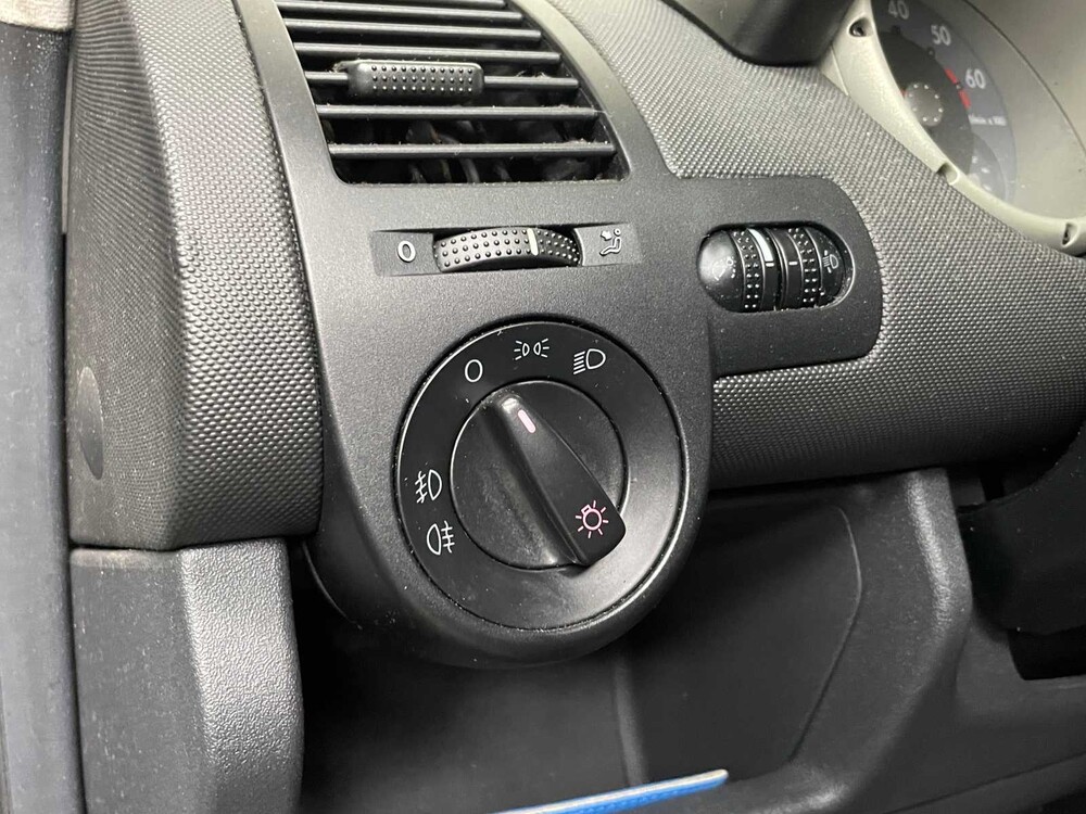 Volkswagen Polo 1.4 Comfortline 60pk 2000, 96-FZ-GL