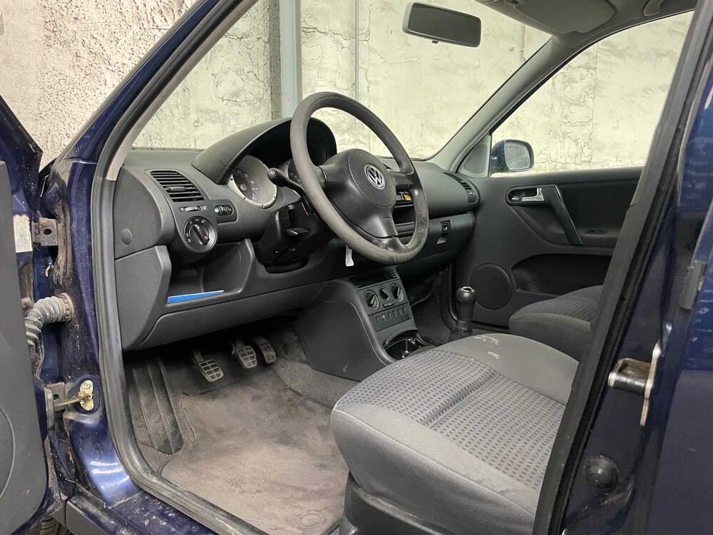 Volkswagen Polo 1.4 Comfortline 60pk 2000, 96-FZ-GL