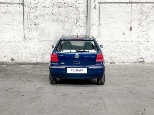 Volkswagen Polo 1.4 Comfortline 60hp 2000, 96-FZ-GL