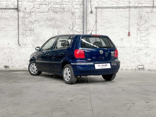 Volkswagen Polo 1.4 Comfortline 60hp 2000, 96-FZ-GL