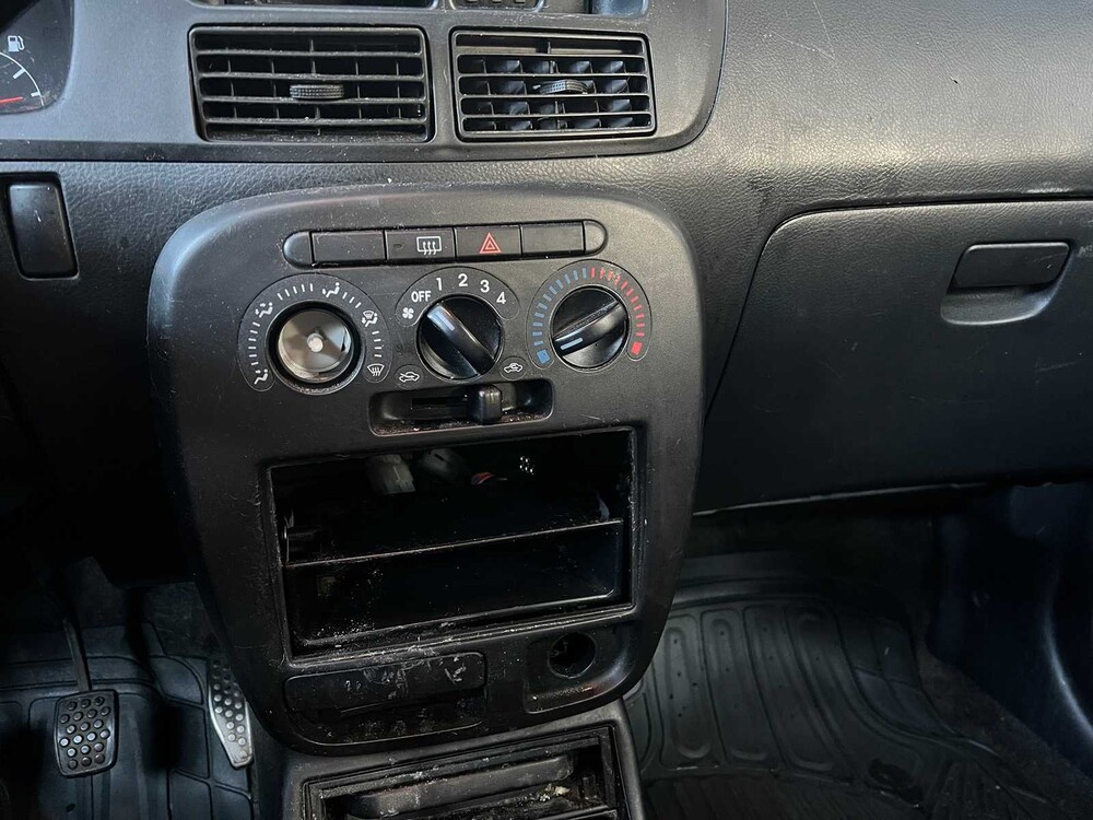 Daihatsu Cuore 1.0 12V 58hp 2004 (Original-NL), 28-NV-GV