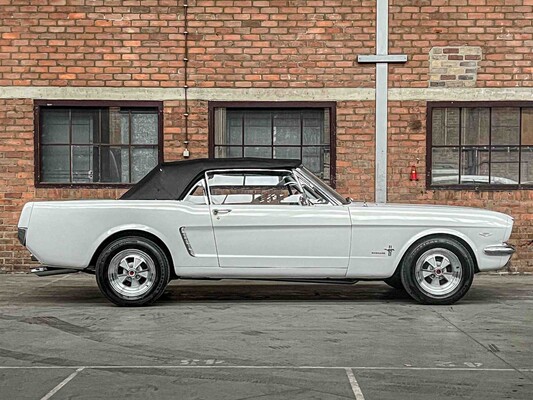 Ford Mustang Convertible 4.7 V8 1965